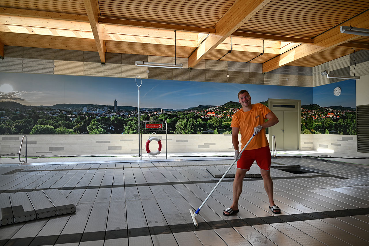 Planmäßige Wartungsarbeiten im „Schwimmparadies Jena“ Foto: Stadtwerke Jena