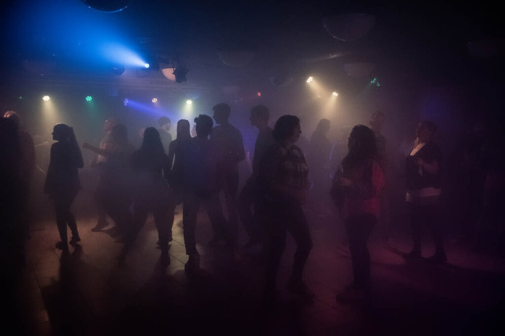 80er- & Dark-Wave-Party by Devote Jena am 17.01.2026 im M-Pire Music Club Jena. Einlass 21:00, Ende 04:00. Tickets ab 7,72 € – jetzt sichern!